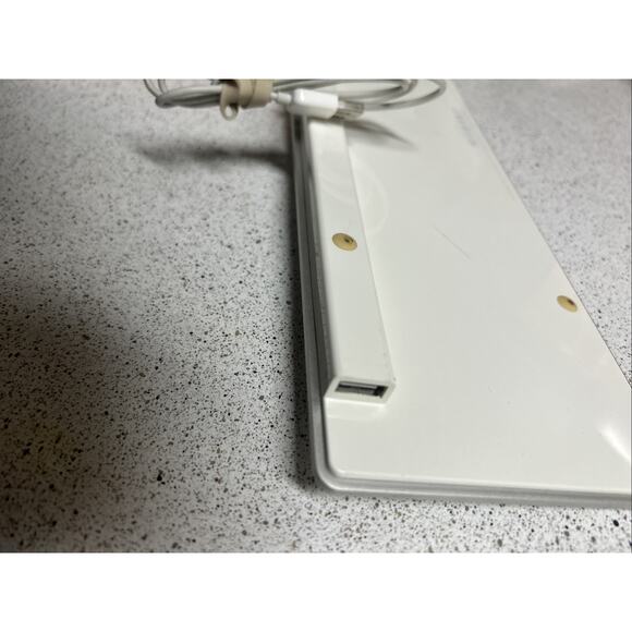 Genuine Apple A1243 Wired USB Keyboard w/ Numeric Keypad for iMac, Mac Mini - Picture 5 of 6